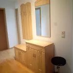 Drei-zimmer-wohnung, Parken Vor Dem Haus Apartamento