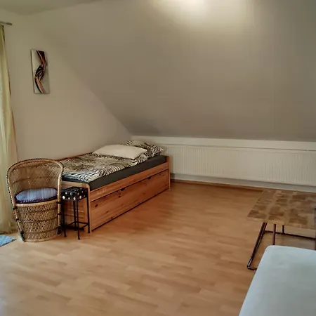 Appartamento Drei-zimmer-wohnung, Parken Vor Dem Haus Landshut