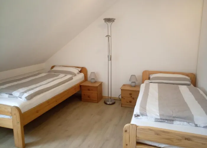 Lägenhet Drei-zimmer-wohnung, Parken Vor Dem Haus Landshut