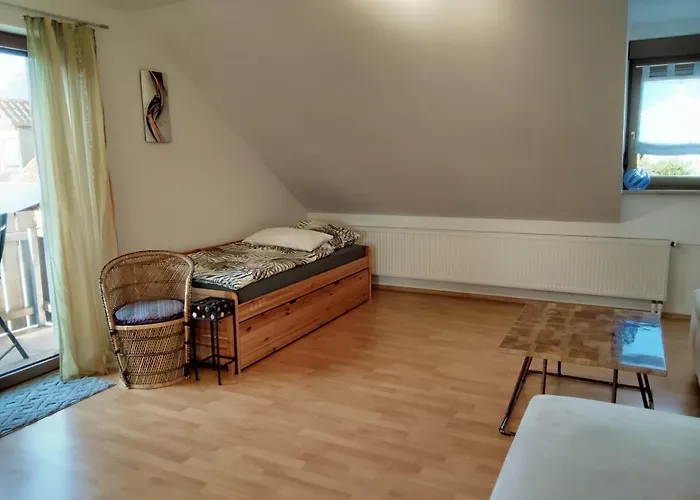 Lägenhet Drei-zimmer-wohnung, Parken Vor Dem Haus Landshut